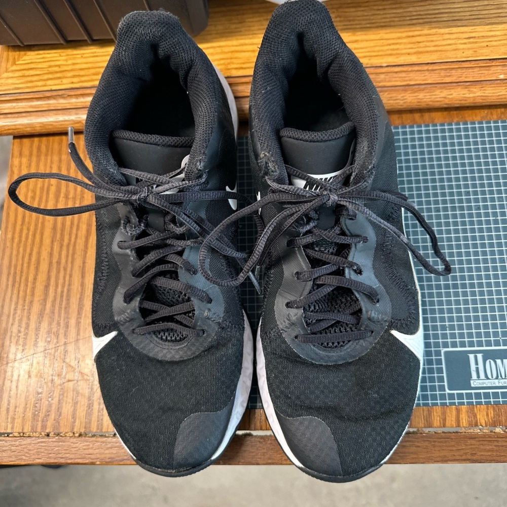Nike Renew Elevate Black Smoke Grey size 9.5